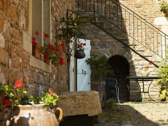 Le Vieux Chateau Bed and Breakfast Leynes Exterior foto